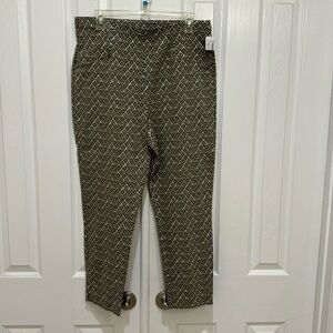 Maurices crop pants NWT